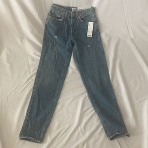 NWT Urban Outfitters size 24 “Mom High-Rise” Jeans.
